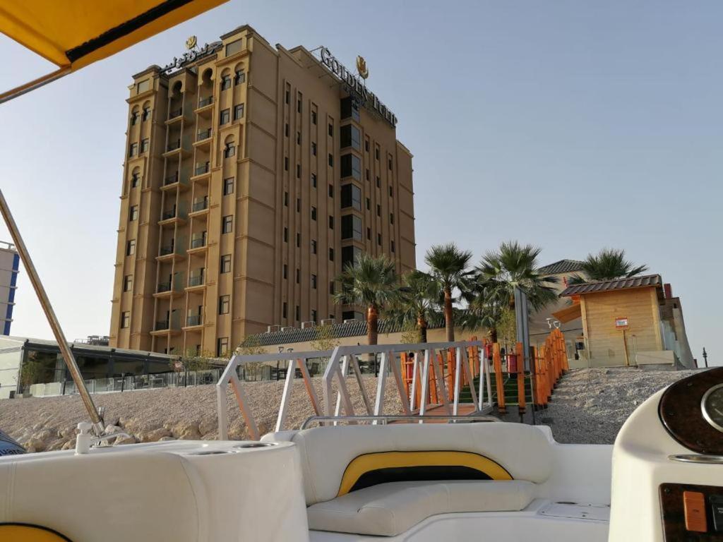 Golden Tulip Al Khobar Suites Экстерьер фото