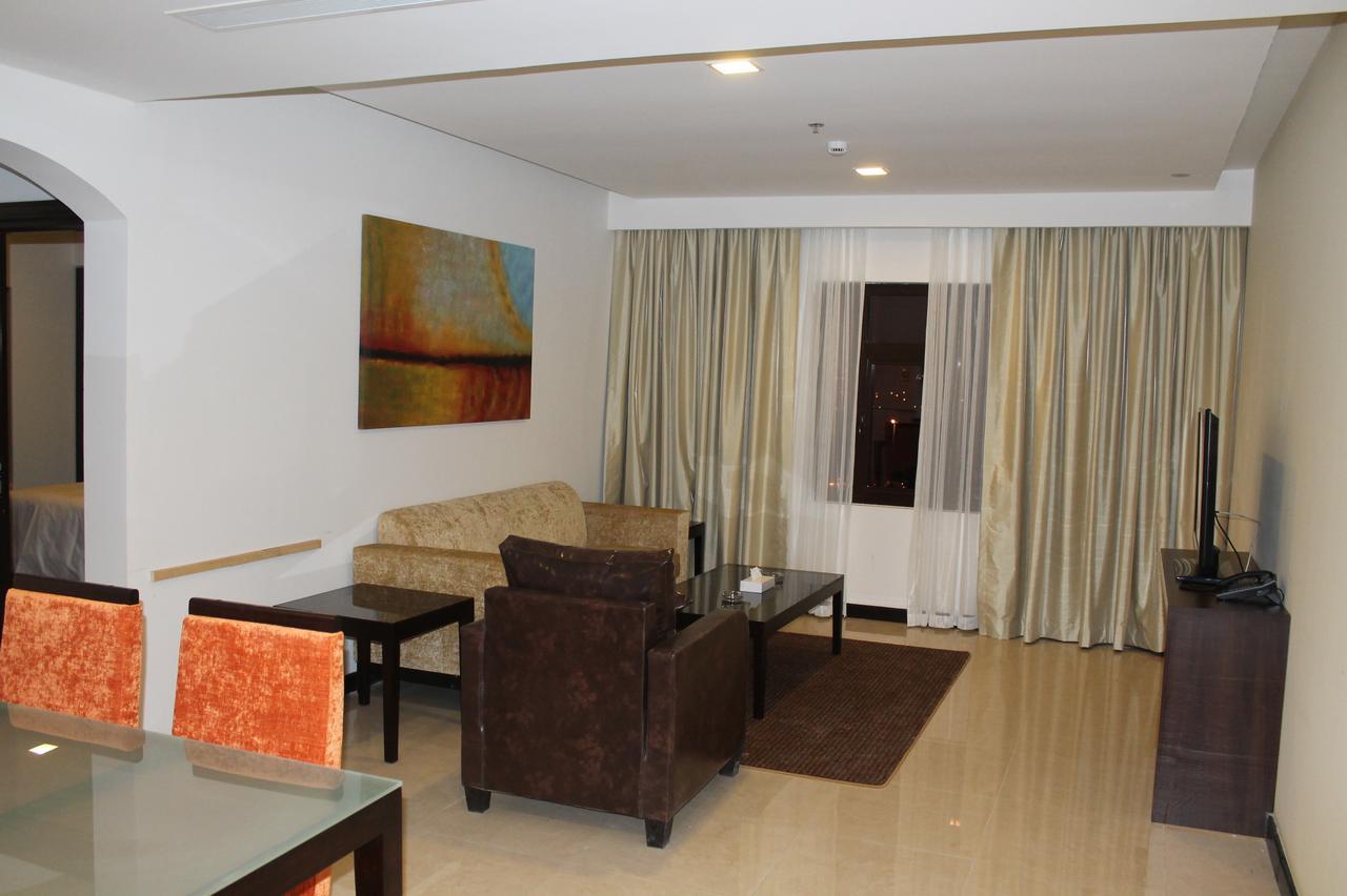 Golden Tulip Al Khobar Suites Экстерьер фото